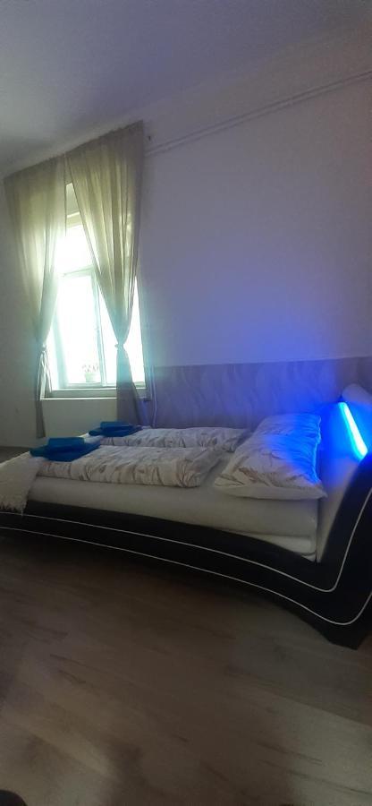 Apartman Matty V Tichom Dvore Priamo V Centre Bratislava Exteriér fotografie